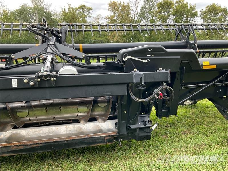 MacDon FD75 Erntevorsätze