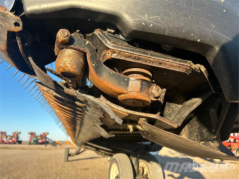 MacDon FD75-40 40 ft Flex Draper Combine Header رؤوس الحصادات الدراسات