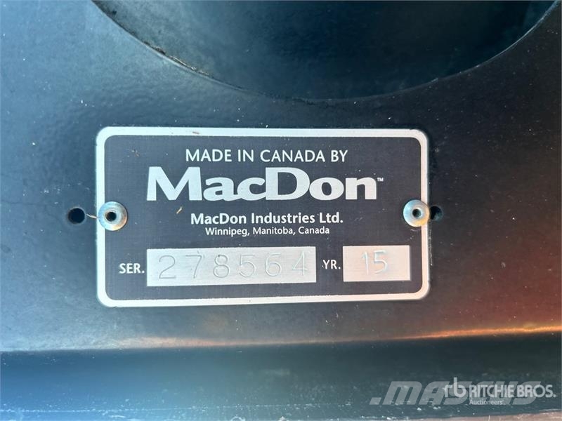 MacDon FD75-40 40 ft Flex Draper Combine Header رؤوس الحصادات الدراسات