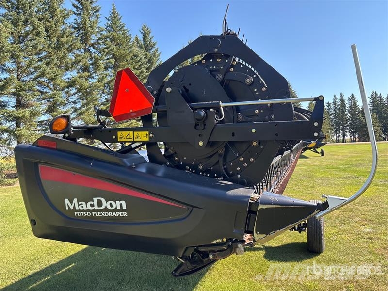 MacDon FD75-D Barre de coupe pour moissonneuse batteuse