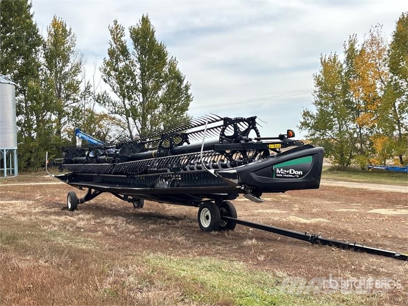 MacDon FD75-D Testate per mietitrebbie