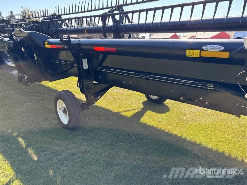 MacDon FD75-D Barre de coupe pour moissonneuse batteuse