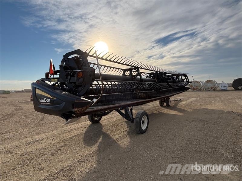 MacDon FD75-S 35 ft Flex Draper Combine Header Kombajnové hlavice