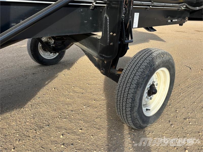 MacDon FD75-S 35 ft Flex Draper Combine Header Kombajnové hlavice