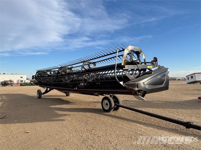 MacDon FD75-S 35 ft Flex Draper Combine Header Kombajnové hlavice