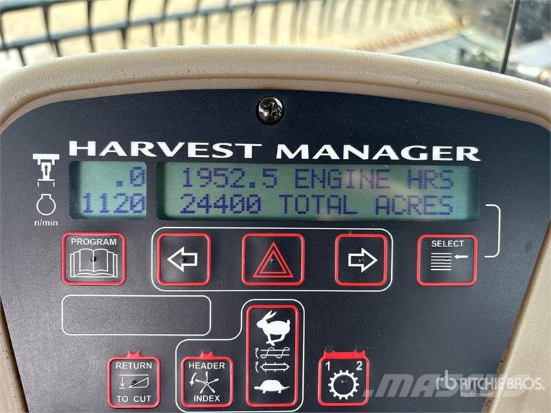MacDon M100 35 ft Swather Windrower Andaineur