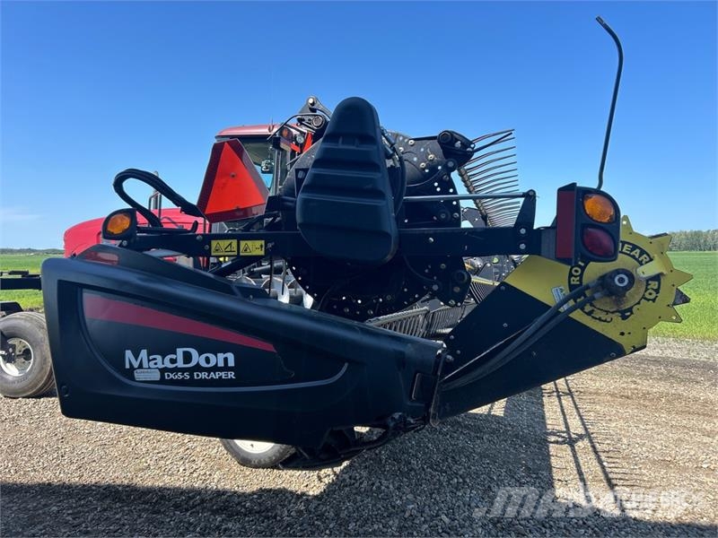 MacDon M155 محشات