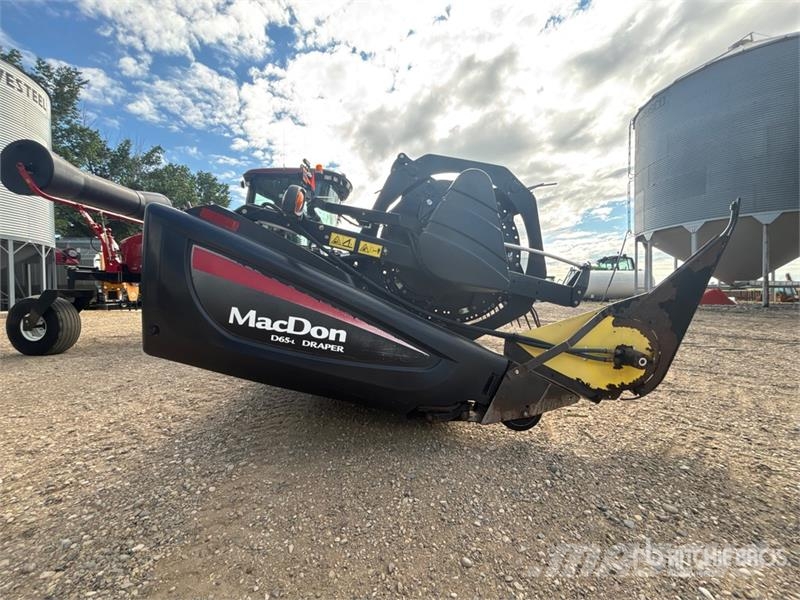 MacDon M155 محشات