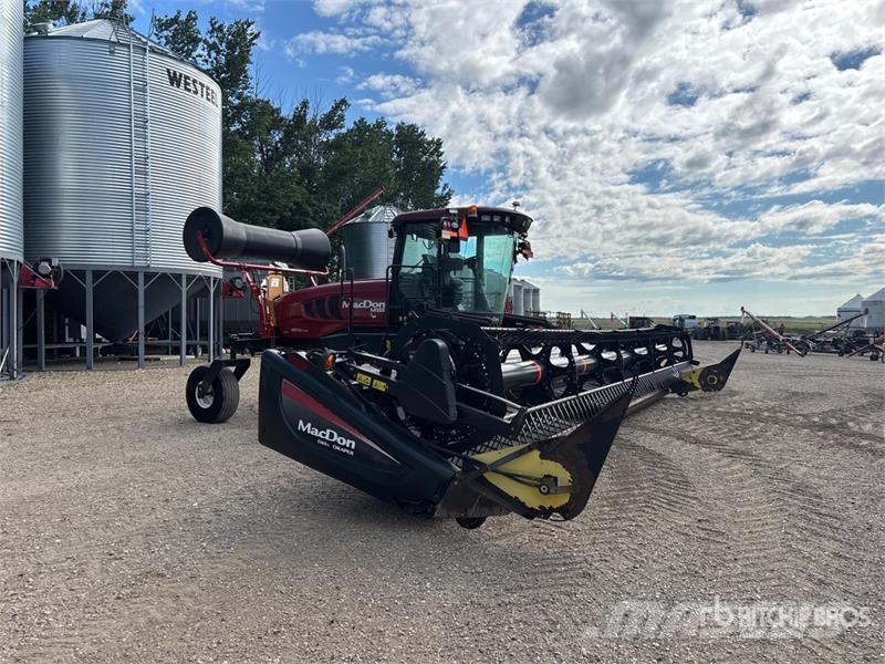 MacDon M155 محشات