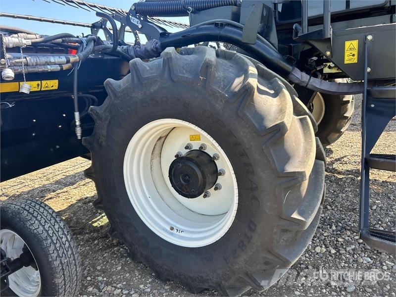 MacDon M155 محشات