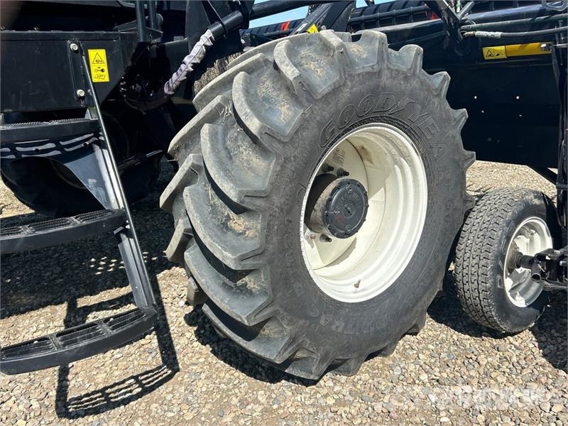 MacDon M155 محشات