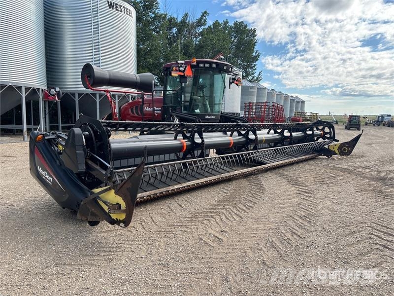 MacDon M155 محشات