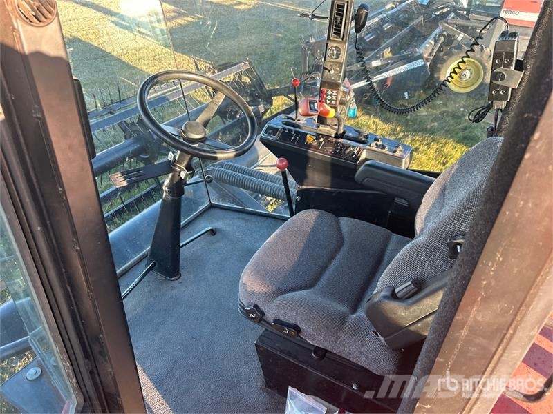 MacDon Premier 2930 25 ft Swather Windrower Zgrabljalniki