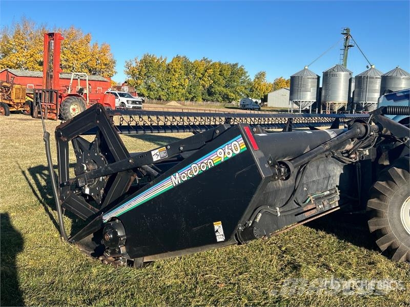 MacDon Premier 2930 25 ft Swather Windrower Zgrabljalniki