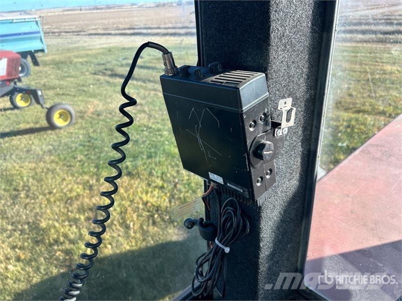 MacDon Premier 2930 25 ft Swather Windrower Zgrabljalniki