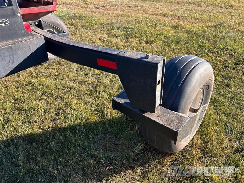 MacDon Premier 2930 25 ft Swather Windrower Zgrabljalniki
