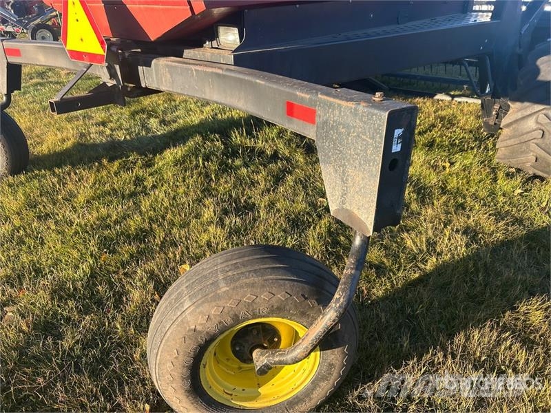 MacDon Premier 2930 25 ft Swather Windrower Zgrabljalniki
