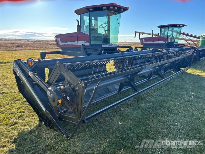 MacDon Premier 2930 25 ft Swather Windrower Zgrabljalniki