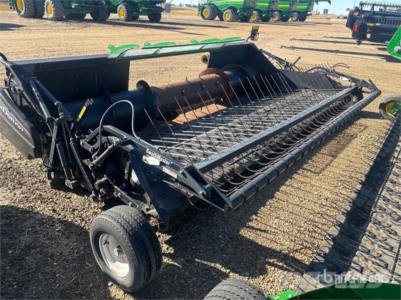 MacDon PW7 14 ft Draper Combine Header Combine harvester heads