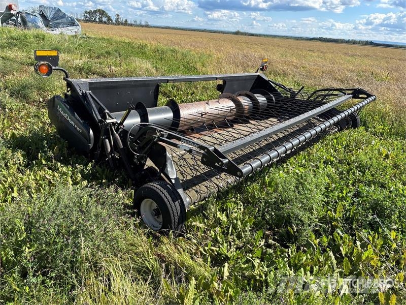 MacDon PW7 15 ft Combine Pickup Header Testate per mietitrebbie
