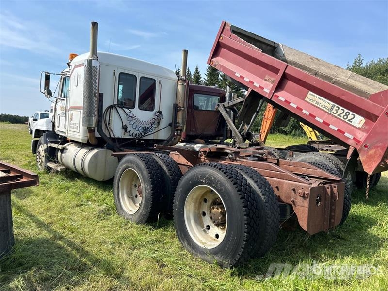 Mack 203 6x4 T/A Sleeper Truck Tractor (Inoperable) Truck Tractor Units