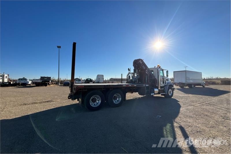 Mack 322-EP-5 Hipro 10000 kg Knuckle Boom on Mack GU813 Автокрани