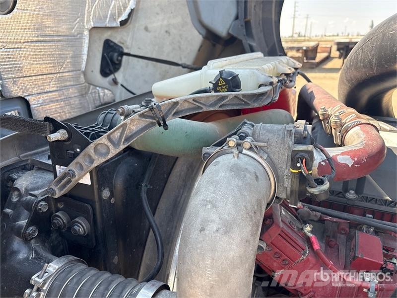 Mack 6x4 T/A Sleeper Truck Tractor Naudoti vilkikai