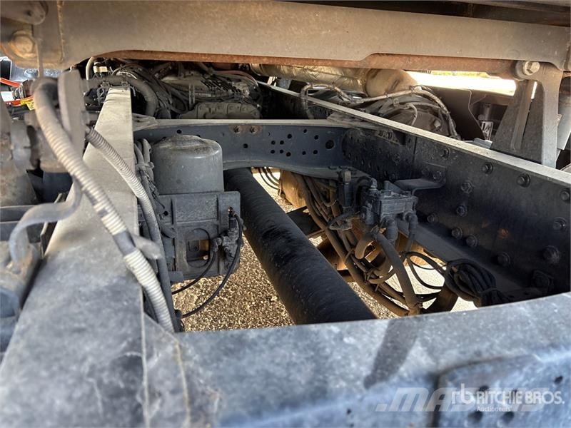 Mack 6x4 T/A Sleeper Truck Tractor Naudoti vilkikai