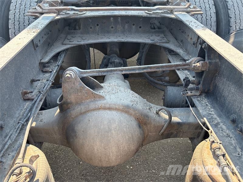 Mack 6x4 T/A Sleeper Truck Tractor Naudoti vilkikai