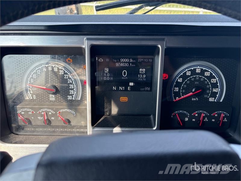 Mack 6x4 T/A Sleeper Truck Tractor Naudoti vilkikai