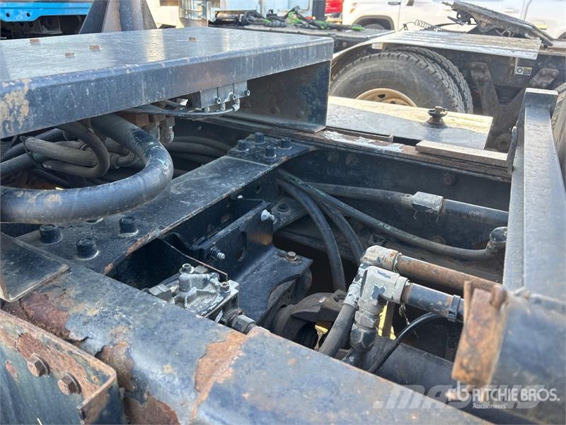 Mack 700 6x4 Roll-Off Truck Portaalsysteem vrachtwagens