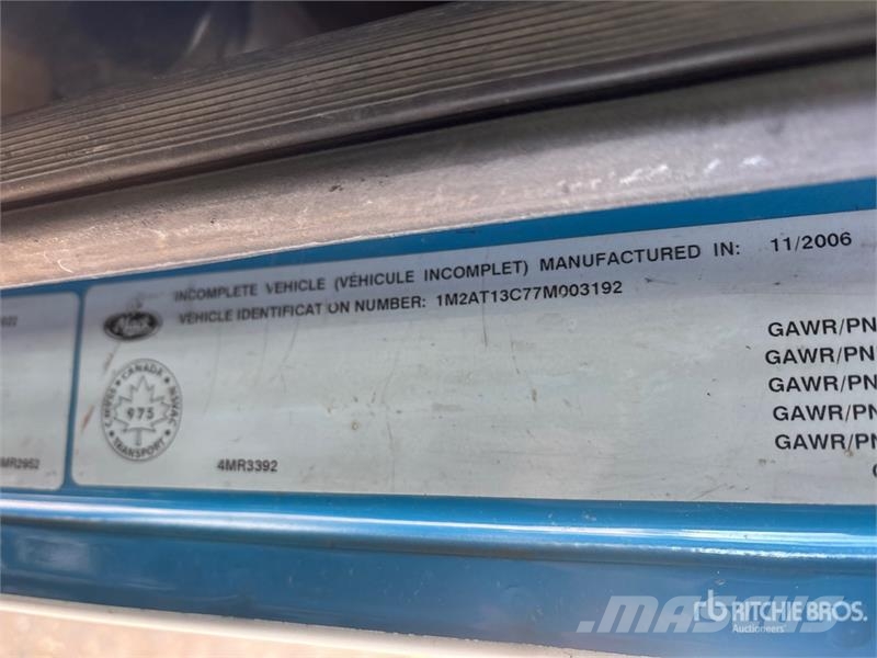 Mack 700 6x4 Roll-Off Truck Kipplader