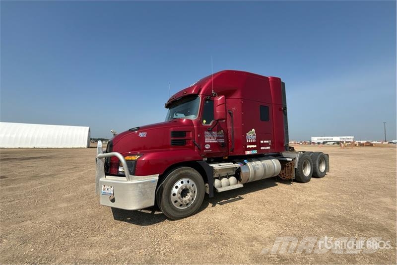 Mack AN64T 6x4 T/A Sleeper Truck Tractor Truck Tractor Units