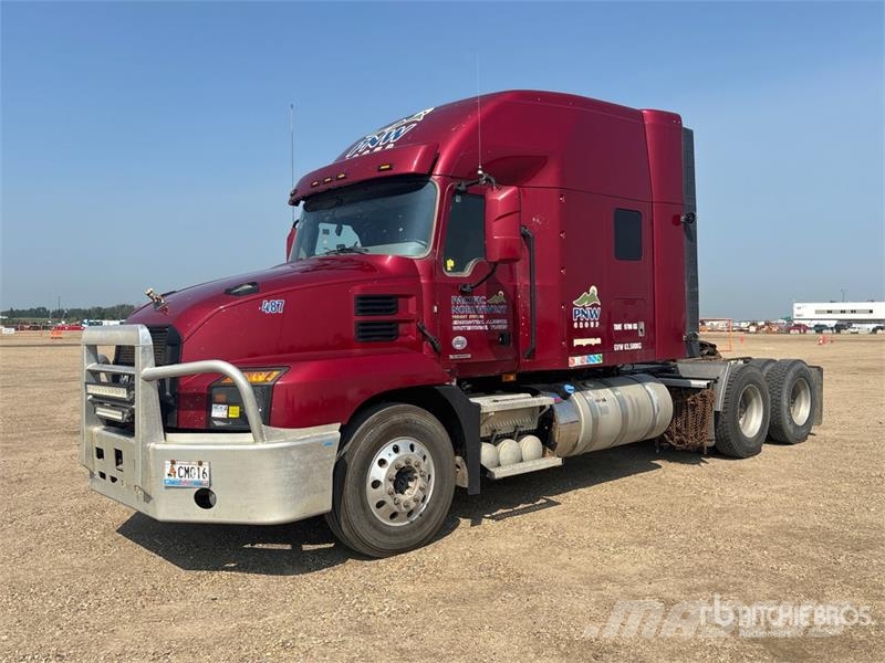 Mack AN64T 6x4 T/A Sleeper Truck Tractor Truck Tractor Units