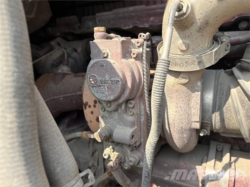 Mack AN64T 6x4 T/A Sleeper Truck Tractor Truck Tractor Units