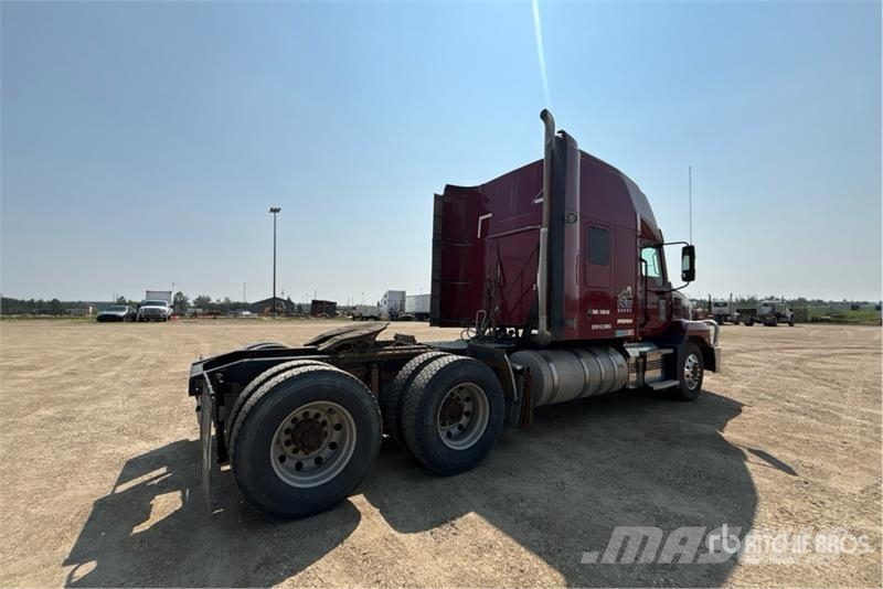 Mack AN64T 6x4 T/A Sleeper Truck Tractor Truck Tractor Units