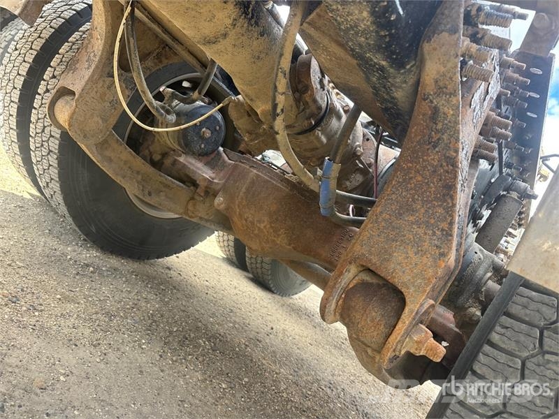 Mack AN64T Anthem 6x4 T/A Sleeper Truck Tractor Motrici e Trattori Stradali