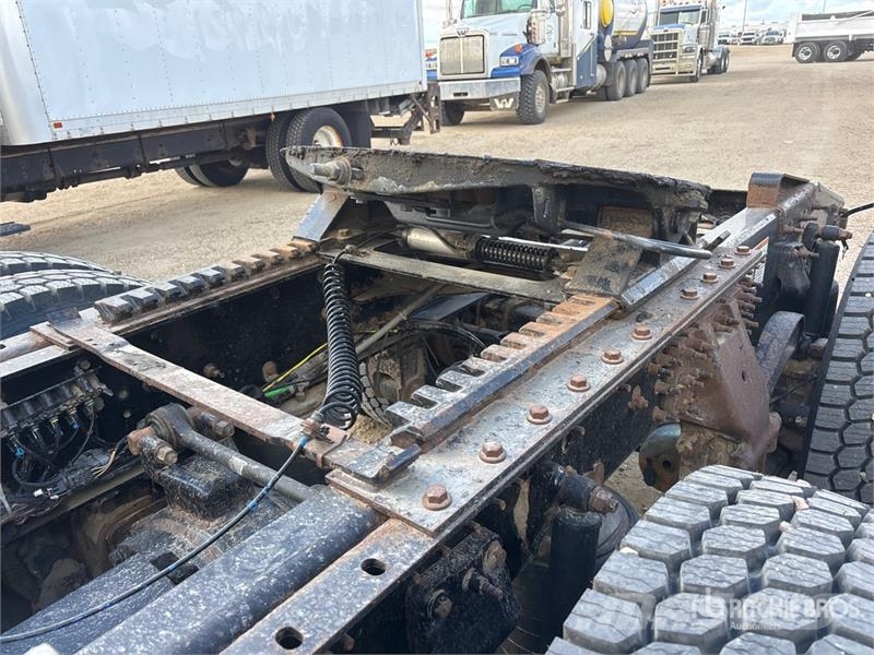 Mack AN64T Anthem 6x4 T/A Sleeper Truck Tractor Sattelzugmaschinen