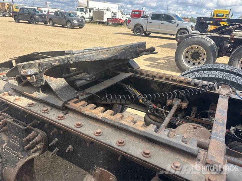 Mack AN64T Anthem 6x4 T/A Sleeper Truck Tractor Motrici e Trattori Stradali