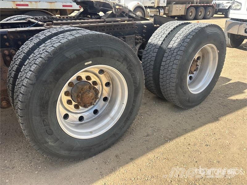 Mack AN64T Anthem 6x4 T/A Sleeper Truck Tractor Motrici e Trattori Stradali