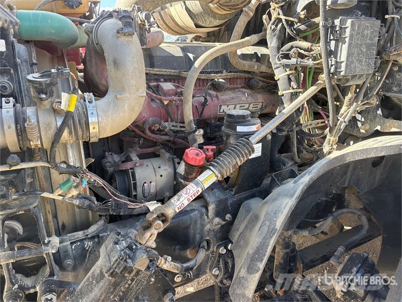 Mack AN64T Anthem 6x4 T/A Sleeper Truck Tractor Sattelzugmaschinen