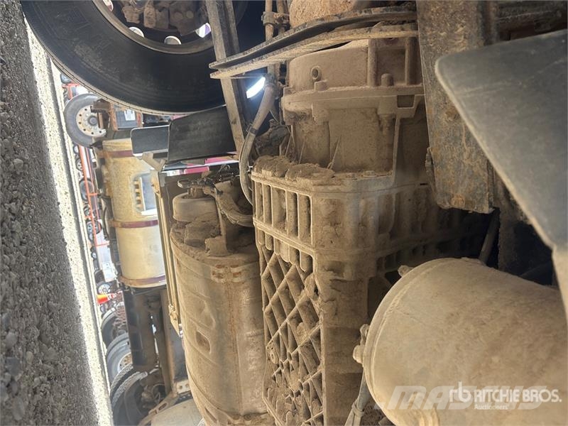 Mack AN64T Anthem 6x4 T/A Sleeper Truck Tractor Motrici e Trattori Stradali