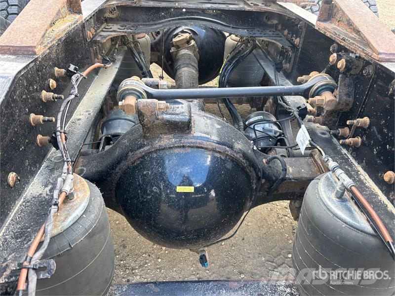 Mack AN64T Anthem 6x4 T/A Sleeper Truck Tractor Sattelzugmaschinen