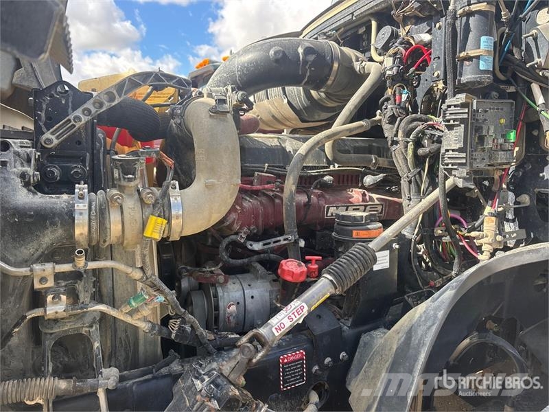 Mack AN64T Anthem 6x4 T/A Sleeper Truck Tractor Motrici e Trattori Stradali