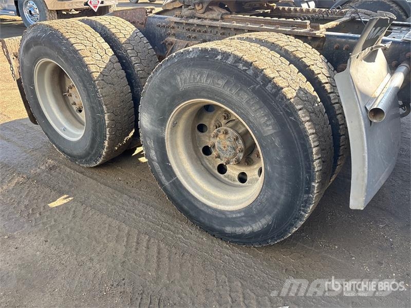 Mack Anthem 6x4 T/A Sleeper Truck Tractor Tractor Units