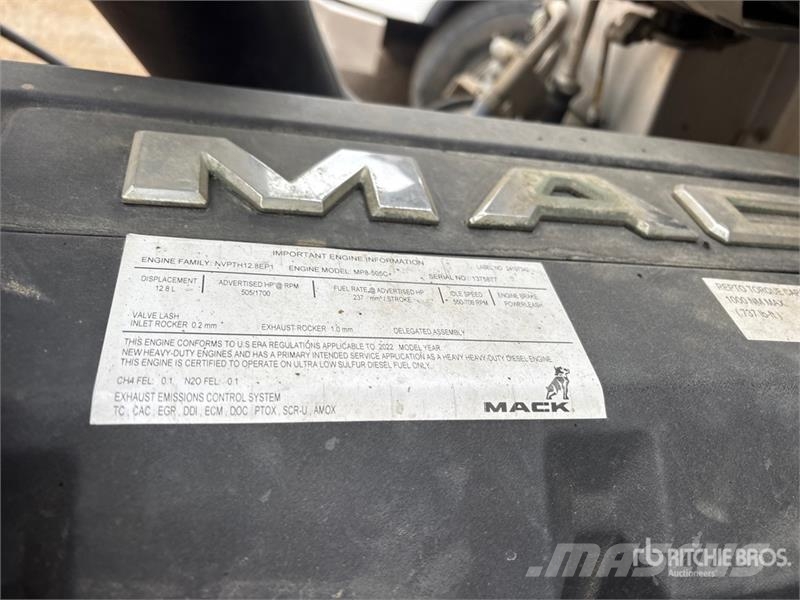 Mack Anthem 6x4 T/A Sleeper Truck Tractor Tractor Units