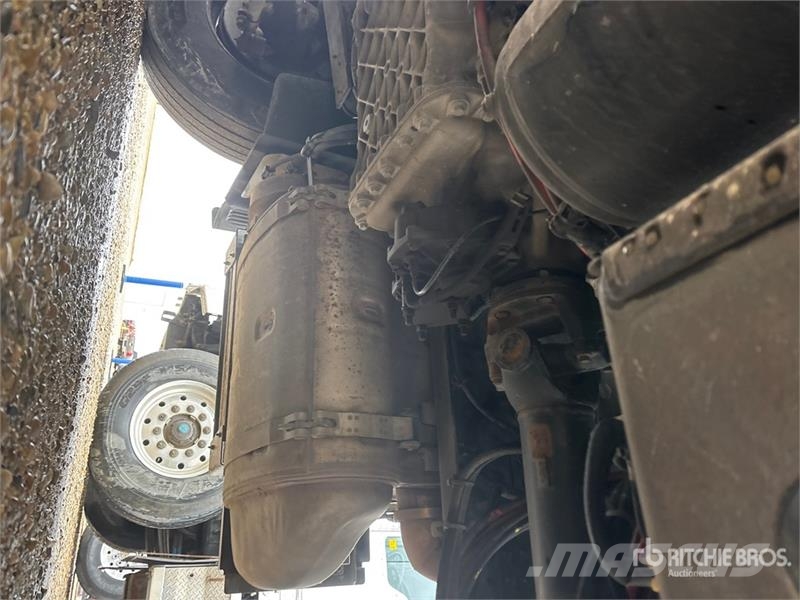 Mack Anthem 6x4 T/A Sleeper Truck Tractor Tractor Units