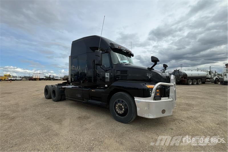 Mack Anthem 6x4 T/A Sleeper Truck Tractor Naudoti vilkikai