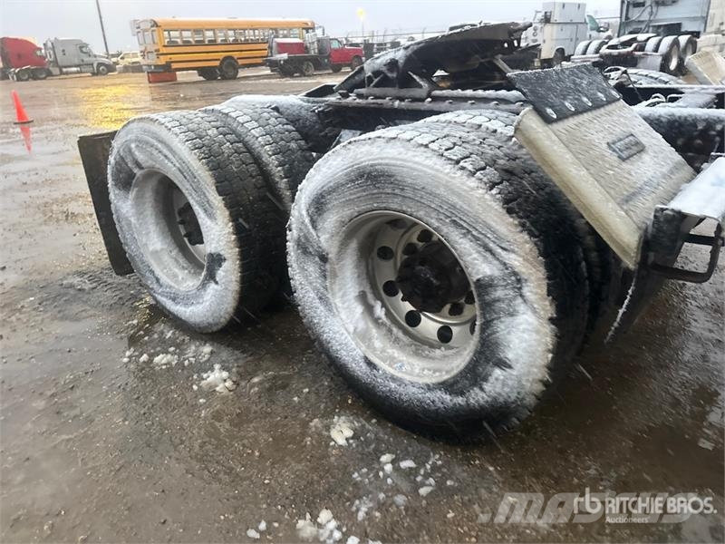Mack Anthem 6x4 T/A Sleeper Truck Tractor Sadulveokid