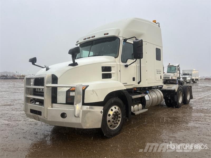 Mack Anthem 6x4 T/A Sleeper Truck Tractor Sadulveokid
